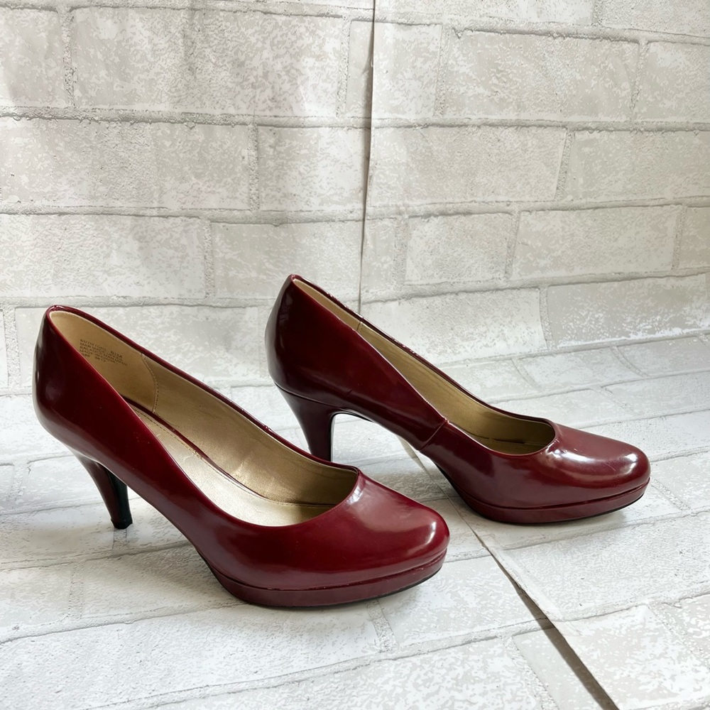 Vintage Bandolino Red Platform Pumps Y2K Coquette Cherry Red Heels 8.5